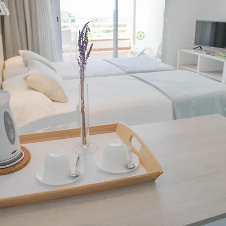 Houm Plaza Son Rigo Aparthotel 4*